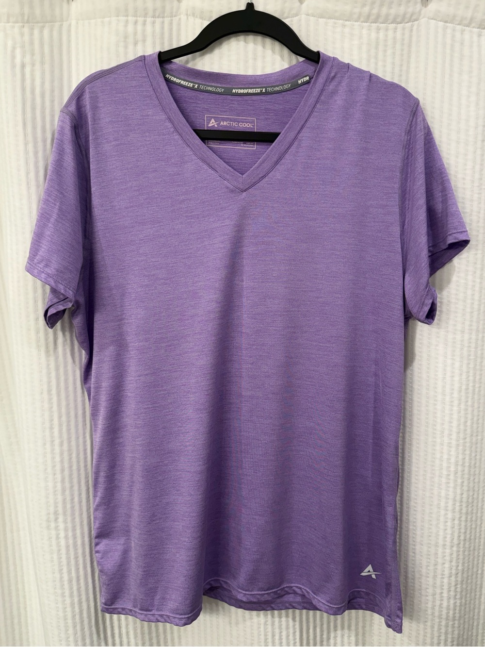 Woman’s Arctic Cool V-Neck Performance Tee in Lilac Pure - Size XL